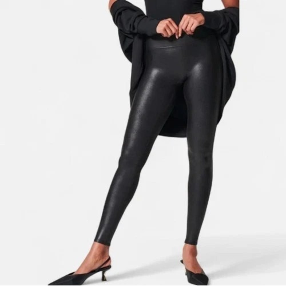Spanx Womens Faux Leather Fleece Lined - Size Medium - NWT